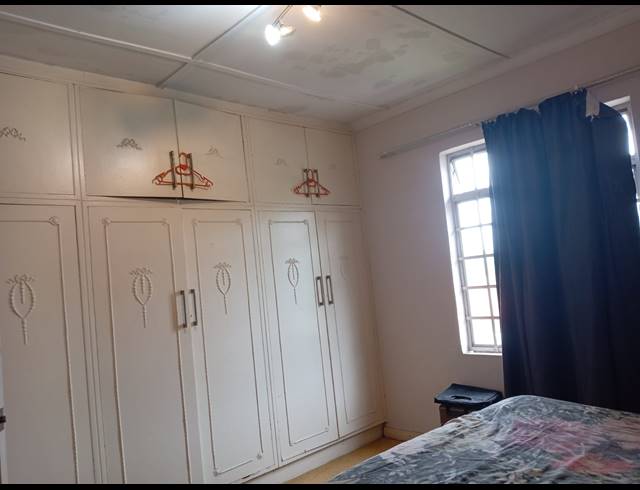 2 BEDROOM FLAT FOR SALE IN UMBILO